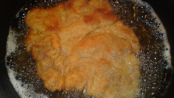 Vyprážaný bravčový rezeň s novými zemiakmi na petržlene aj pre začiatočníkov (fotorecept) - obrázok 8