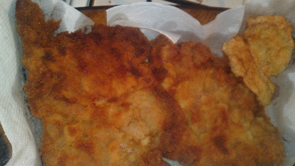 Vyprážaný bravčový rezeň s novými zemiakmi na petržlene aj pre začiatočníkov (fotorecept) - obrázok 9