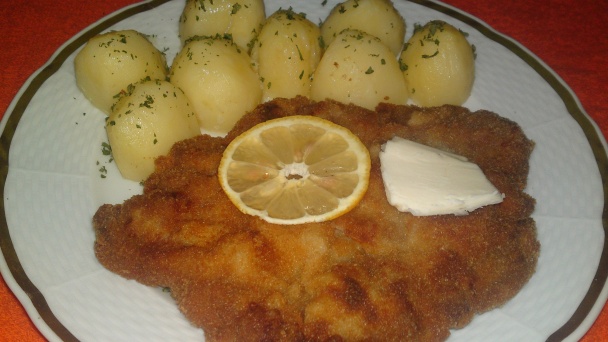 Vyprážaný bravčový rezeň s novými zemiakmi na petržlene aj pre začiatočníkov (fotorecept) - obrázok 10