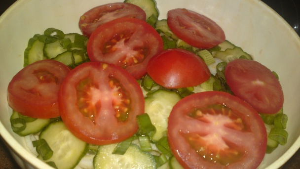 Kypriaki Horiatiki - pestrý zeleninový šalát z Cypru (fotorecept) - obrázok 5