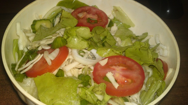 Kypriaki Horiatiki - pestrý zeleninový šalát z Cypru (fotorecept) - obrázok 7