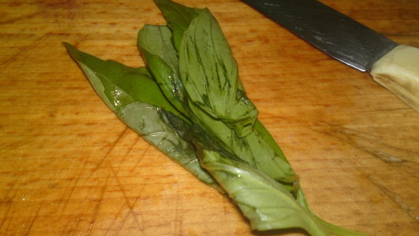 Grécky šalát na pikantný spôsob (fotorecept) - obrázok 5