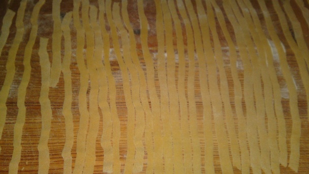 Domáce tagliatelle z múky semolina durum so šampiňónmi (fotorecept) - obrázok 1