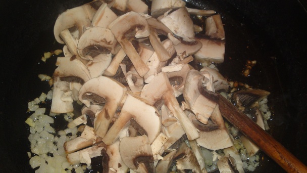 Domáce tagliatelle z múky semolina durum so šampiňónmi (fotorecept) - obrázok 5