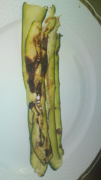 Cuketové predjedlo s tvarohovo, syrovo-jogurtovým krémom s orechmi, cesnakom a bazalkou (fotorecept) - obrázok 14