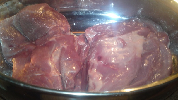 Morčacia roláda plnená sviatočnou plnkou na víne a pomarančoch (fotorecept) - obrázok 1