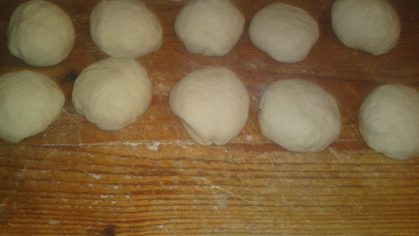 Domáce maslové žemle s mliekom (fotorecept) - obrázok 11