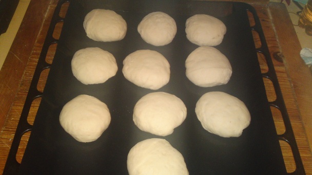 Domáce maslové žemle s mliekom (fotorecept) - obrázok 13