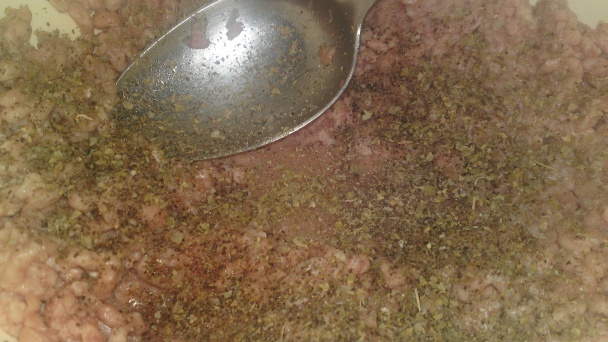 Pečené papriky plnené lievikom trúbkovitým so smotanovou omáčkou z lievika trúbkovitého (fotorecept) - obrázok 10