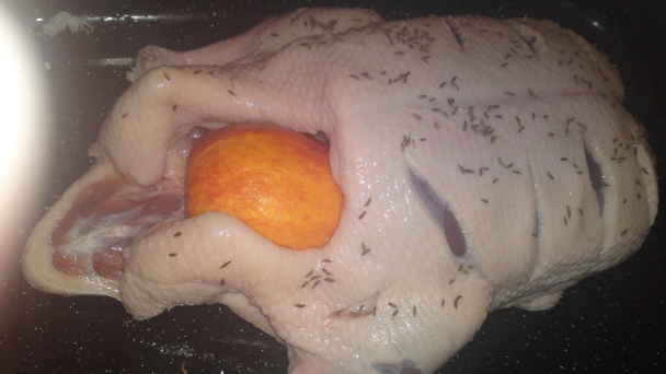 Pomaly pečená domáca kačka s červenou kapustou a so žemľovou knedľou (fotorecept) - obrázok 3