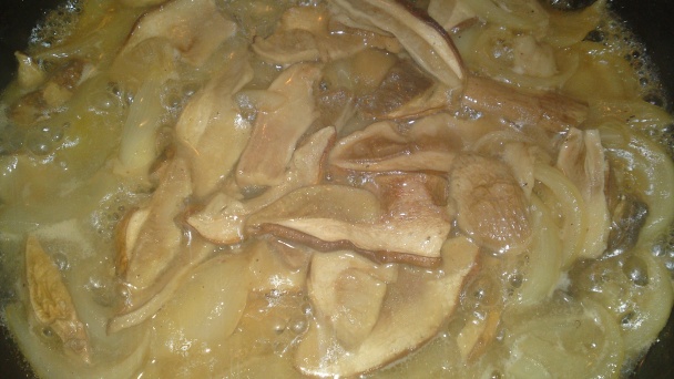 Roláda z hovädzieho pupku na dubákoch (fotorecept) - obrázok 12