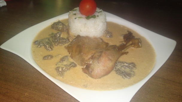 Slepačie stehná v krémovej omáčke so smrčkami (fotorecept) - obrázok 14