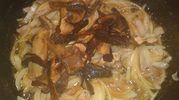 Zapečené prekladané zemiaky s dubákmi (fotorecept) - obrázok 6