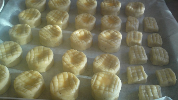 Krehké nekysnuté rýchle syrové pagáčiky s pecorinom a sezamom (fotorecept) - obrázok 18