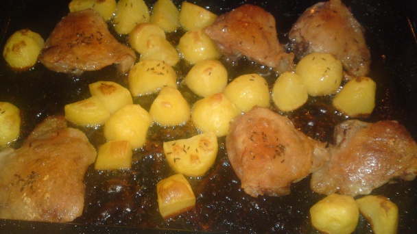 Pečené horné kuracie stehná špikované cesnakom s rascou (fotorecept) - obrázok 6