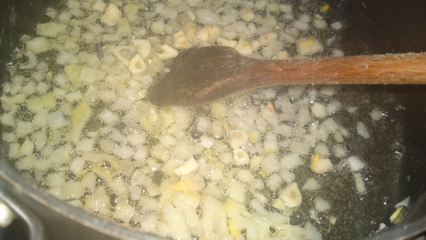 Zasmažená polievka z miešanej mrazenej zeleniny s krupicovými haluškami (fotorecept) - obrázok 3