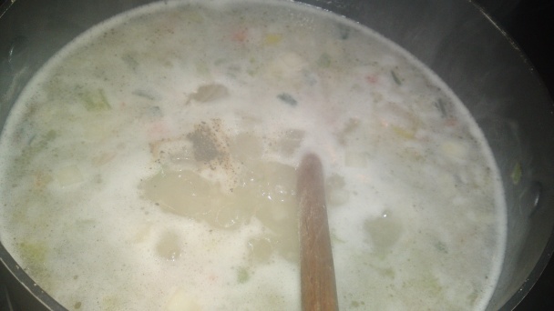 Zasmažená polievka z miešanej mrazenej zeleniny s krupicovými haluškami (fotorecept) - obrázok 11