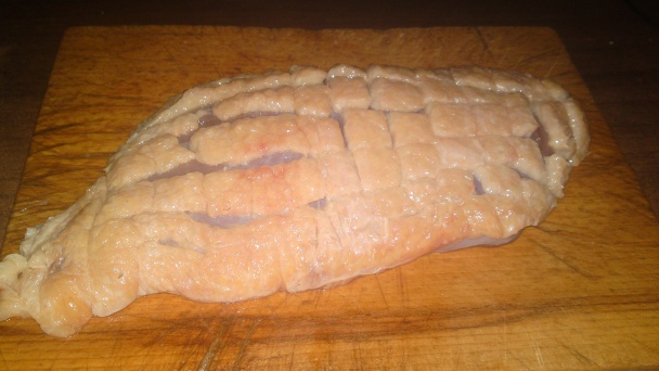 Pečené kačacie prsia na rozmaríne s granátovým jablkom v karamelovej omáčke (fotorecept) - obrázok 2