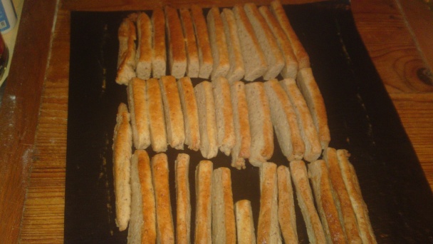Lístkové oškvarkové tyčinky k vínečku (fotorecept) - obrázok 16