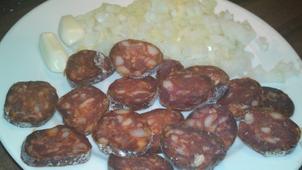 Kyslá šošovicová omáčka s údenou klobásou (fotorecept) - obrázok 1