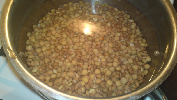 Kyslá šošovicová omáčka s údenou klobásou (fotorecept) - obrázok 2