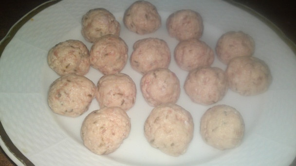 Jarná zeleninová polievka s knedličkami z jahňacieho mäsa so syrom (fotorecept) - obrázok 7