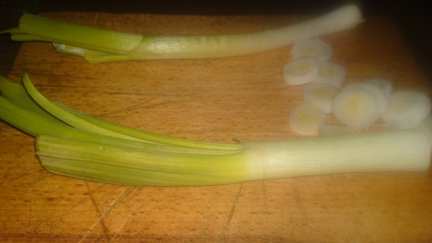 Jarná zeleninová polievka s knedličkami z jahňacieho mäsa so syrom (fotorecept) - obrázok 8