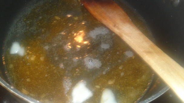 Pečené teľacie pliecko s bielou hlávkovou kapustou na karameli s jablkom (fotorecept) - obrázok 12
