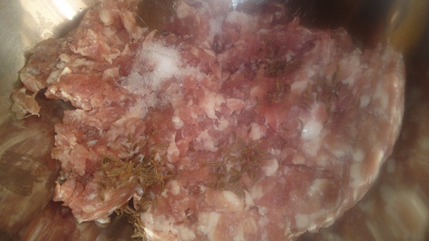 Polievka z cukrového hrášku s mäsovými knedličkami s feniklom a pecorinom (fotorecept) - obrázok 3