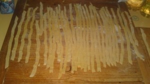 Tagliatelle so smrčkami, špenátom, cherry paradajkami a parmezánom (fotorecept) - obrázok 6