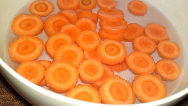 Teľacie rezne na Chardonnay so zeleninou na anglický spôsob (fotorecept) - obrázok 3