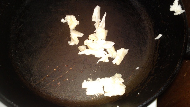 Biela krémová karfiolová polievka s opečeným karfiolom a šafranom (fotorecept) - obrázok 9