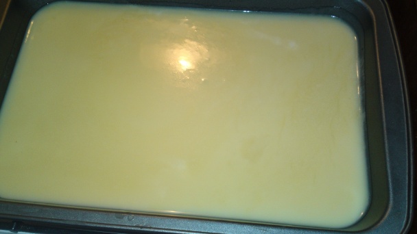 Torta z bielej čokolády s jahodovou omáčkou (fotorecept) - obrázok 9