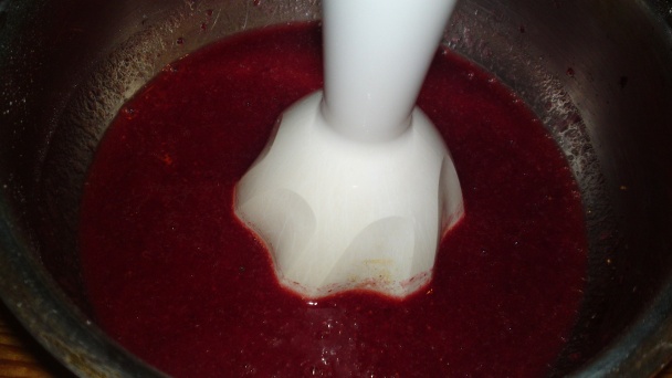 Torta z bielej čokolády s jahodovou omáčkou (fotorecept) - obrázok 12