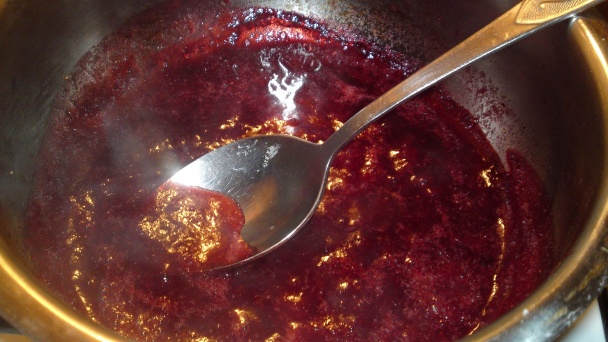 Torta z bielej čokolády s jahodovou omáčkou (fotorecept) - obrázok 13