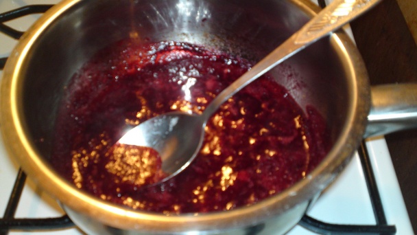 Torta z bielej čokolády s jahodovou omáčkou (fotorecept) - obrázok 14