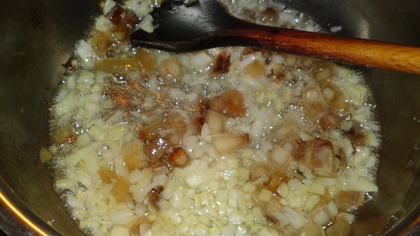 Halušky s vajcom, cibuľkou a údenou slaninkou (fotorecept) - obrázok 13