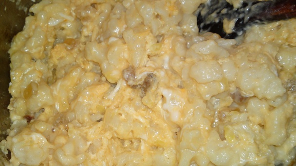 Halušky s vajcom, cibuľkou a údenou slaninkou (fotorecept) - obrázok 16