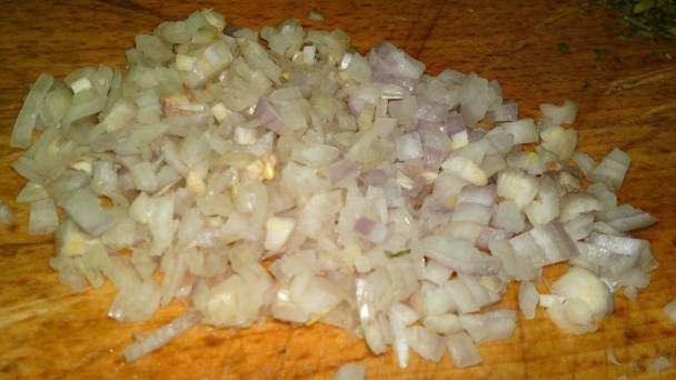 Kuriatka na šalotke v smotanovej omáčke s estragónom a s citrónovou šťavou (fotorecept) - obrázok 1