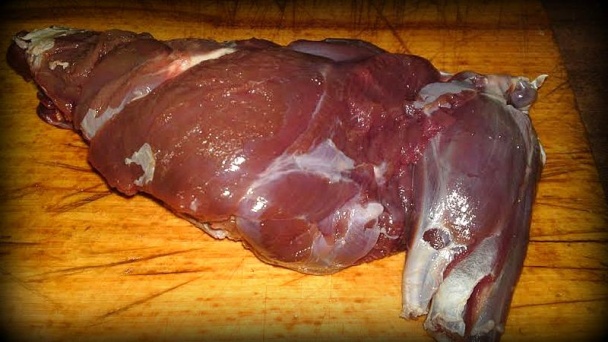 Zajac pečený na víne, na bylinkách a korení (fotorecept) - obrázok 3