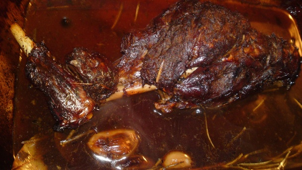 Zajac pečený na víne, na bylinkách a korení (fotorecept) - obrázok 14