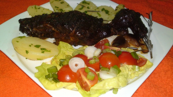 Zajac pečený na víne, na bylinkách a korení (fotorecept) - obrázok 15