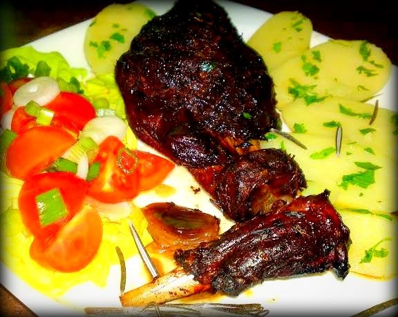 Zajac pečený na víne, na bylinkách a korení (fotorecept) - obrázok 16