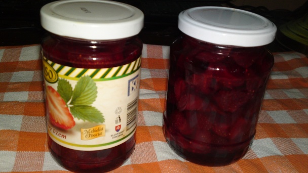 Sirupovitý jahodový džem s kúskami jahôd (fotorecept) - obrázok 16