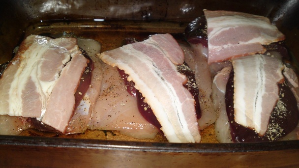 Kuracie prsia s morčacou pečeňou, údenou slaninkou a ementálom (fotorecept) - obrázok 8