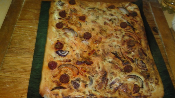 Posúch so smotanou, údenou klobásou, slaninkou, červenou cibuľou a cesnakom (fotorecept) - obrázok 13