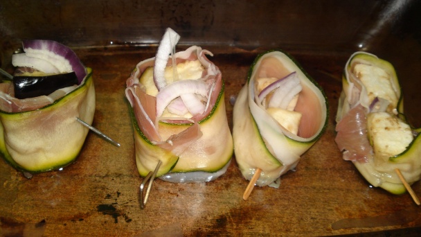 Predjedlo z baklažánu, cukety, červenej cibule a prosciutto crudo (fotorecept) - obrázok 9