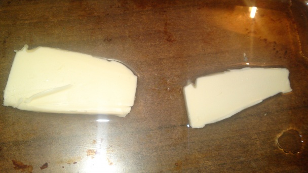 Pečené kura špikované cesnakom na masle s anglickou slaninou (fotorecept) - obrázok 3