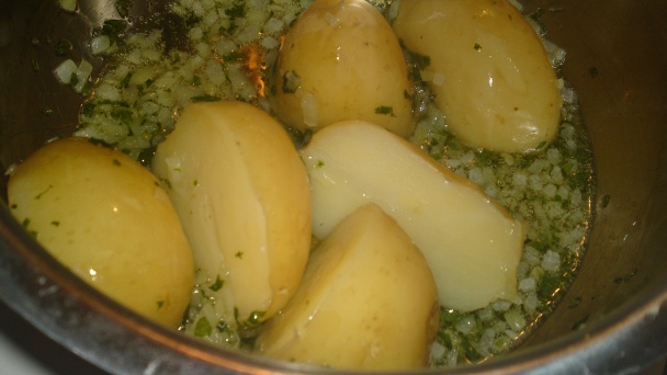 Pečené kura špikované cesnakom na masle s anglickou slaninou (fotorecept) - obrázok 11