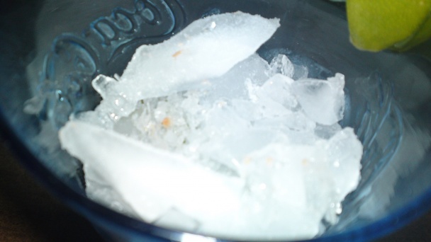 Osviežujúci nápoj z limety a mäty piepornej (fotorecept) - obrázok 7